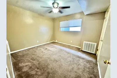 2201 N Grand Boulevard #8, Pearland, TX 77581 - Photo 9