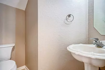 2022 Ridge Wood Lane, Sugar Land, TX 77479 - Photo 17