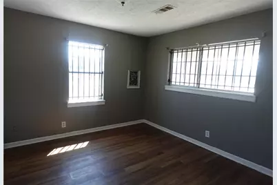 4825 Weaver Road, Houston, TX 77016 - Photo 7