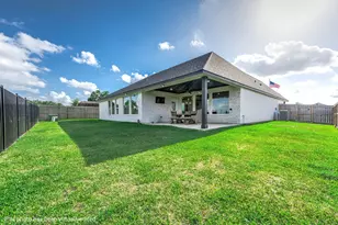 800 Greystone Ln, Angleton, TX 77515 - Photo 39