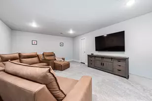 800 Greystone Ln, Angleton, TX 77515 - Photo 35