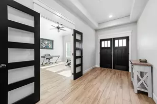 800 Greystone Ln, Angleton, TX 77515 - Photo 5