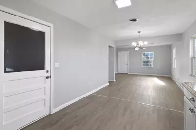 305 S Erwin Street, Brazoria, TX 77422 - Photo 9