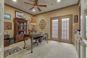 111 S Castlegreen Cir, Shenandoah, TX 77381 - Photo 17