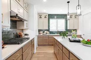 5507 Mango Blfs St, Manvel, TX 77578 - Photo 9