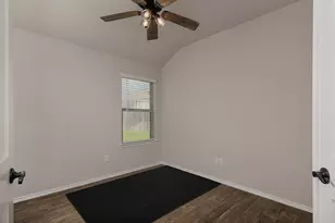 12200 Apple River Canyon, Conroe, TX 77384 - Photo 5