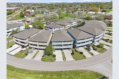 709 N Bayshore Drive, La Porte, TX 77571 - Photo 25