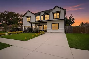 8006 Longridge Dr, Houston, TX 77055 - Photo 1