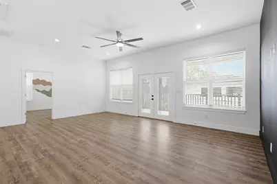 8006 Longridge Drive, Houston, TX 77055 - Photo 29