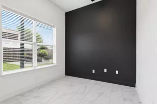 8006 Longridge Dr, Houston, TX 77055 - Photo 23
