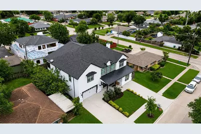 8006 Longridge Drive, Houston, TX 77055 - Photo 3