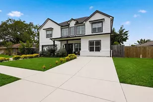 8006 Longridge Dr, Houston, TX 77055 - Photo 9