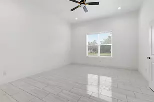 8006 Longridge Dr, Houston, TX 77055 - Photo 23