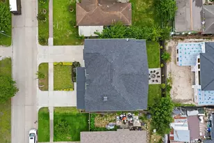 8006 Longridge Dr, Houston, TX 77055 - Photo 41