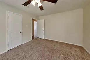 2026 Willow Point Dr, Houston, TX 77339 - Photo 11