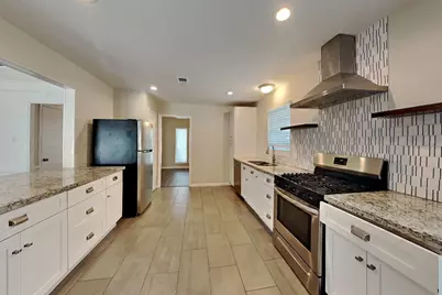 2026 Willow Point Drive, Houston, TX 77339 - Photo 3