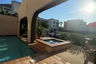 621 21st St, Galveston, TX 77550 - Photo 31