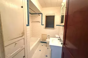 1501 Milam Dr, Galveston, TX 77551 - Photo 11