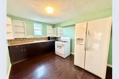 3714 Avenue S 1/2, Galveston, TX 77550 - Photo 5