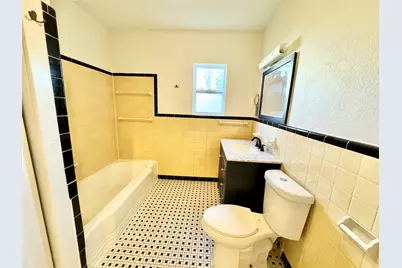 3714 Avenue S 1/2, Galveston, TX 77550 - Photo 9