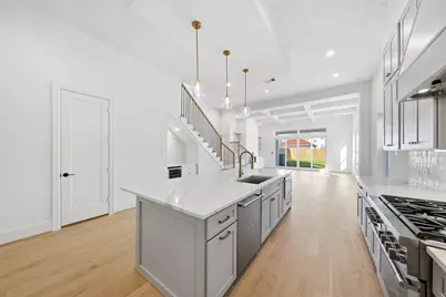 527 W 26th Street, Houston, TX 77008 - Photo 9