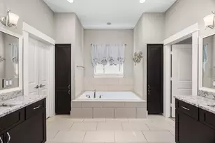 1314 W 21st St, Houston, TX 77008 - Photo 5