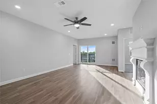 6804 Westview Dr, Houston, TX 77055 - Photo 15