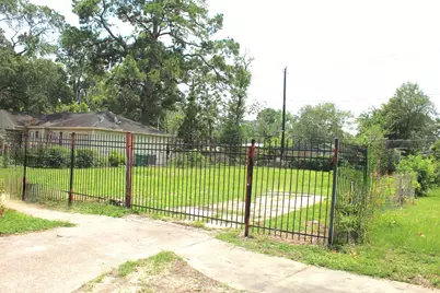 6310 Hartwick Road, Houston, TX 77016 - Photo 3