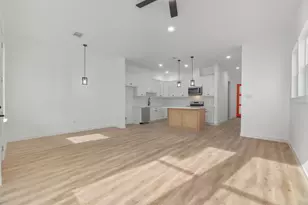 117 Capetown Ln, Conroe, TX 77356 - Photo 21