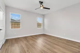 1026 Whispering Winds Dr, Beasley, TX 77417 - Photo 9
