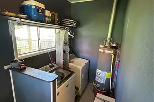 620 N 5th St, Silsbee, TX 77656 - Photo 3