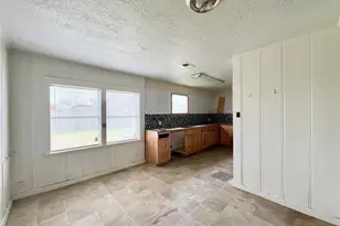 3009 Rust Ave, Texas City, TX 77590 - Photo 5