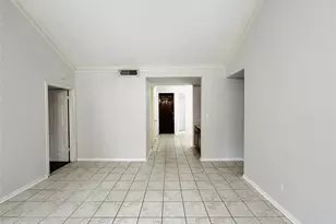 5200 Weslayan St, Houston, TX 77005 - Photo 9