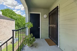 6602 Harbor Town Dr, Houston, TX 77036 - Photo 7