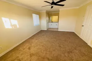 2007 Bridge Cross Ln, Houston, TX 77067 - Photo 9