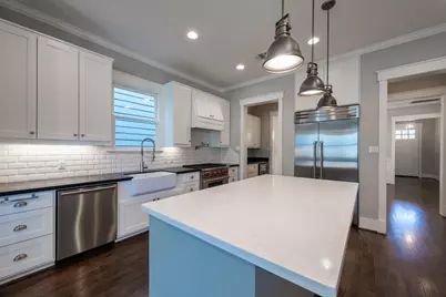 734B Allston Street, Houston, TX 77007 - Photo 9