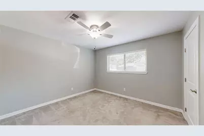 5850 Braesheather Drive, Houston, TX 77096 - Photo 17