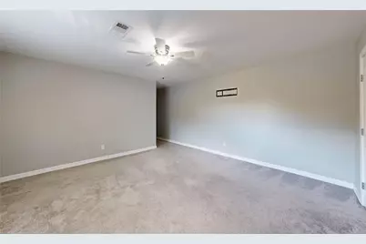 5850 Braesheather Drive, Houston, TX 77096 - Photo 15