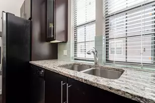 2110 Shearn St, Houston, TX 77007 - Photo 13