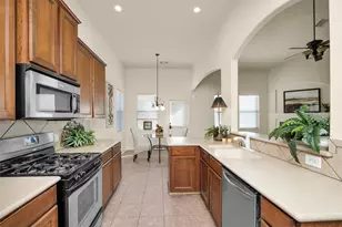 9410 Curry Landing Dr, Houston, TX 77095 - Photo 11