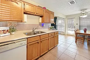 16230 Katherine Ln, Channelview, TX 77530 - Photo 7