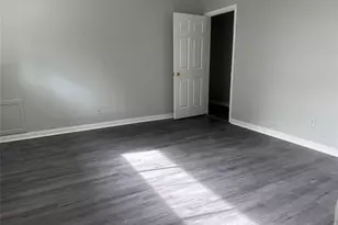 13611 Fernhill Dr, Sugar Land, TX 77498 - Photo 9