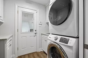 9823 Canoga Ln, Houston, TX 77080 - Photo 13