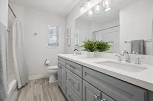 9823 Canoga Ln, Houston, TX 77080 - Photo 23