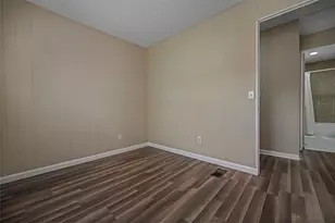 1202 Willow Ln, League City, TX 77573 - Photo 11