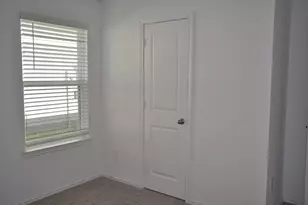31303 Yatesbury Ln, Fulshear, TX 77441 - Photo 13
