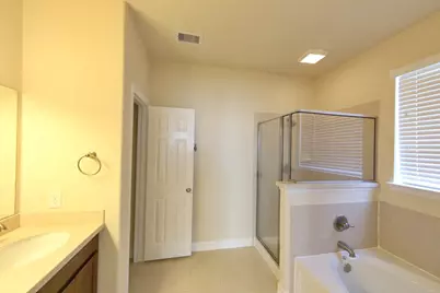 6307 Falling Briar Ln, Sugar Land, TX 77479 - Photo 15