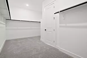 111 Roebuck Ln, New Waverly, TX 77358 - Photo 15