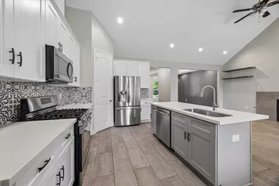 3810 Saratoga Drive, Houston, TX 77088 - Photo 13