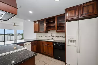 401 Lakeside Lane #311, Houston, TX 77058 - Photo 7